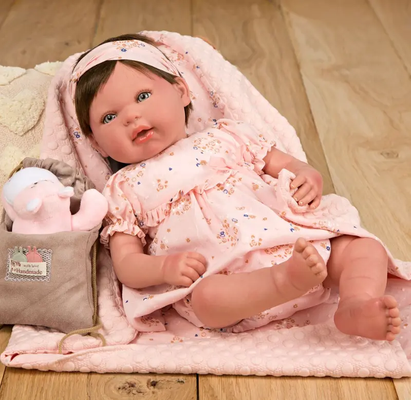 Bebé reborn Esther con manta, peluche, bolsa multiusos y con pelo - Arias 98083