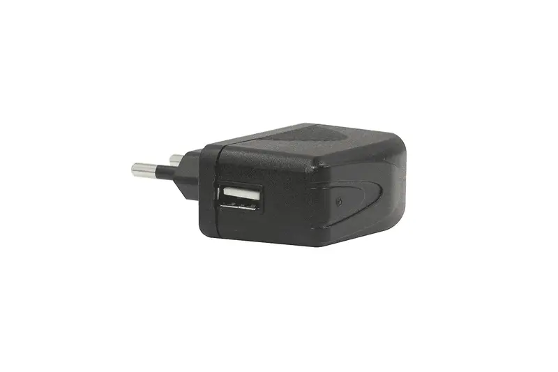Cargador Para USB 220V