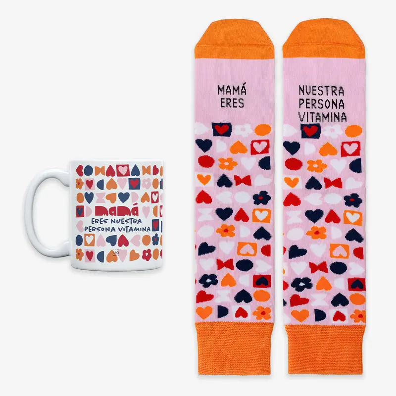 Kit Taza + Calcetines "Mamá, eres nuestra persona vitamina" - UO