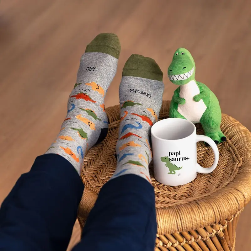 Kit Taza + Calcetines "Papisaurus" - UO