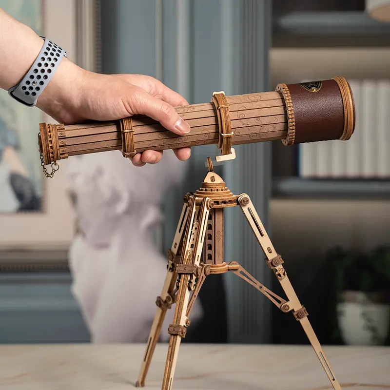 Madnesstoys - Maqueta Telescopio monocular