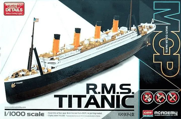 Maqueta Barco RMS Titanic+Set Led 1/700
