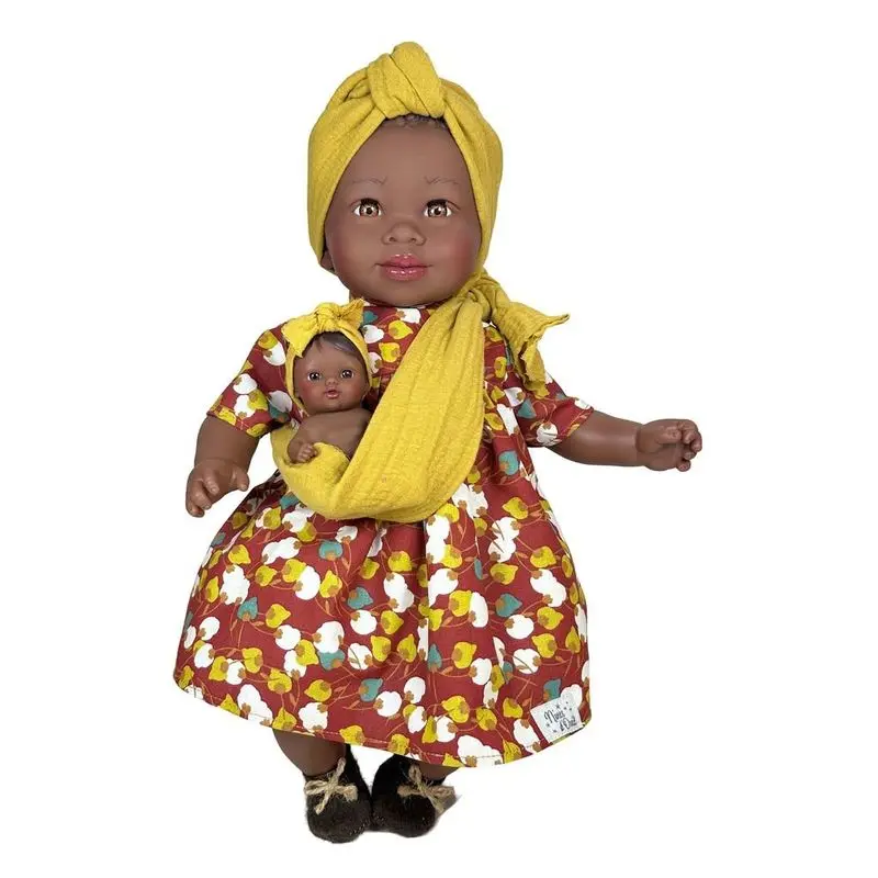 María con bebé Brown