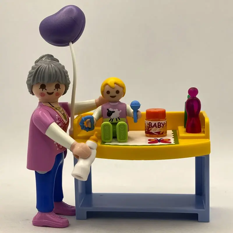 Playmobil Abuela con Bebe y Cambiador FCO455