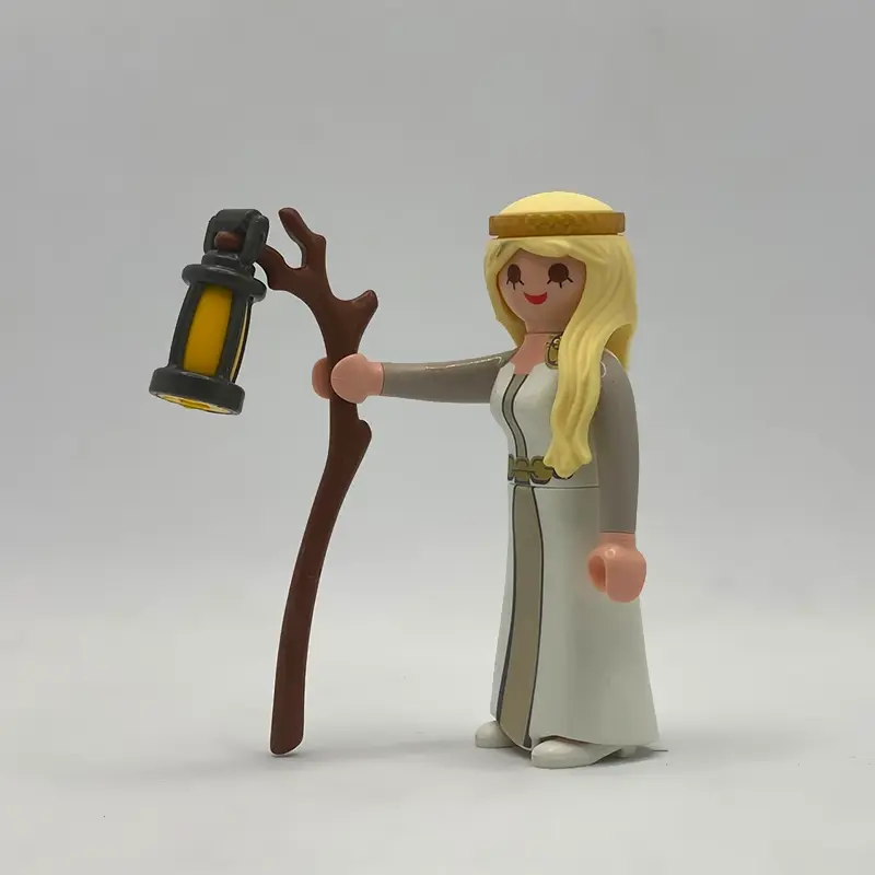 Playmobil Aldeana con Bastón y Farol FCO684
