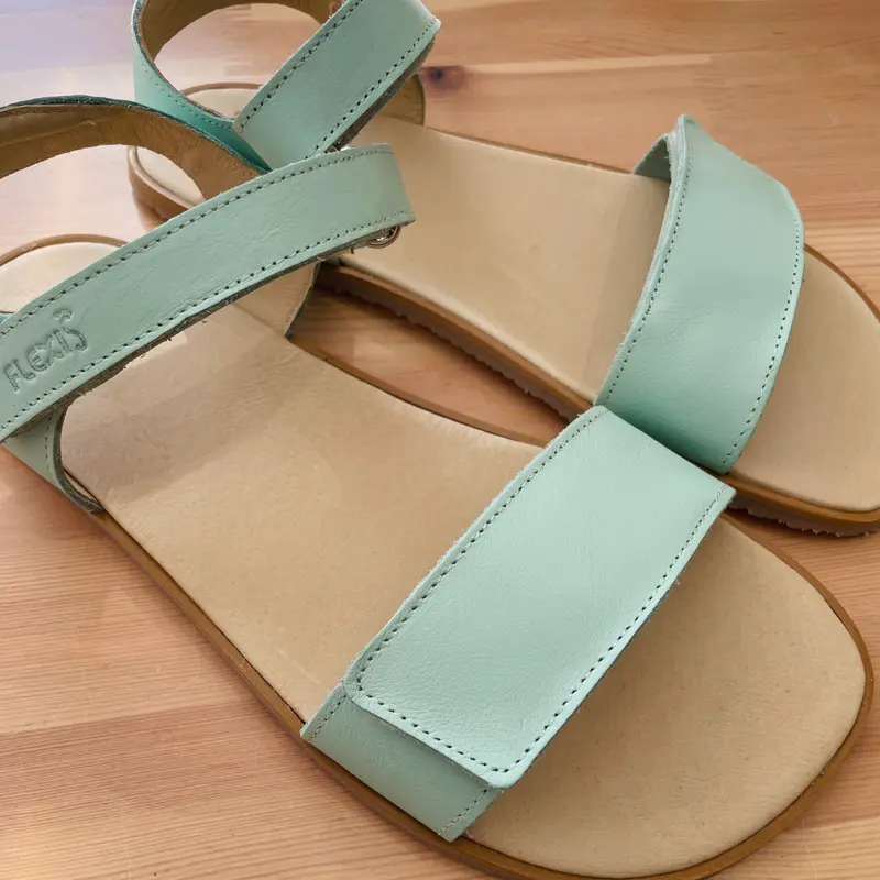 Sandalia respetuosa Salvaje Mint – Flexinens